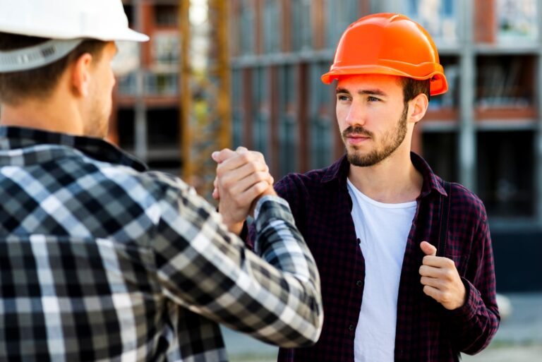 benefits of being a construction worker